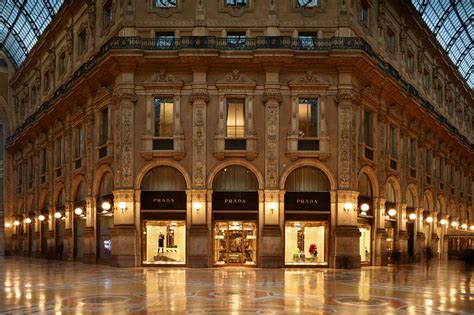 fondazione prada fotografia galleria vittorio emanuele|prada sito ufficiale.